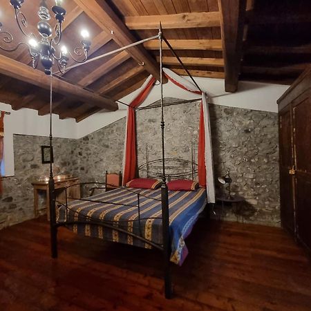 Rose Cottage Tuscany Fosdinovo Exterior photo
