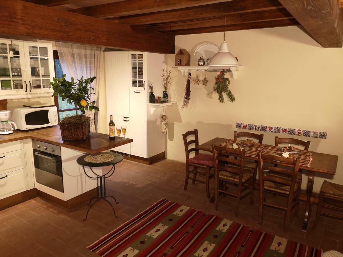 Rose Cottage Tuscany Fosdinovo Exterior photo