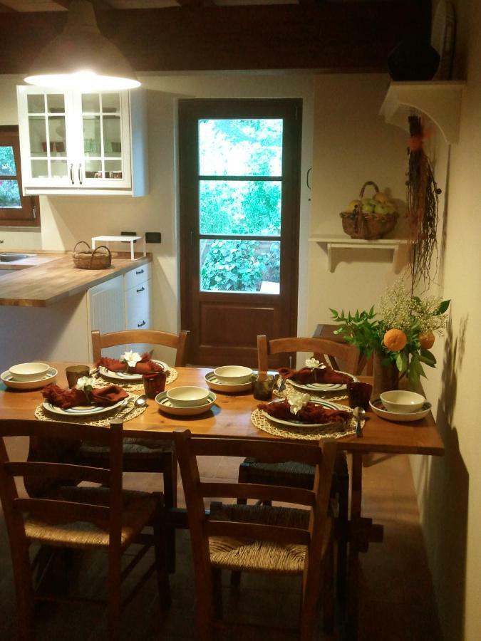 Rose Cottage Tuscany Fosdinovo Exterior photo